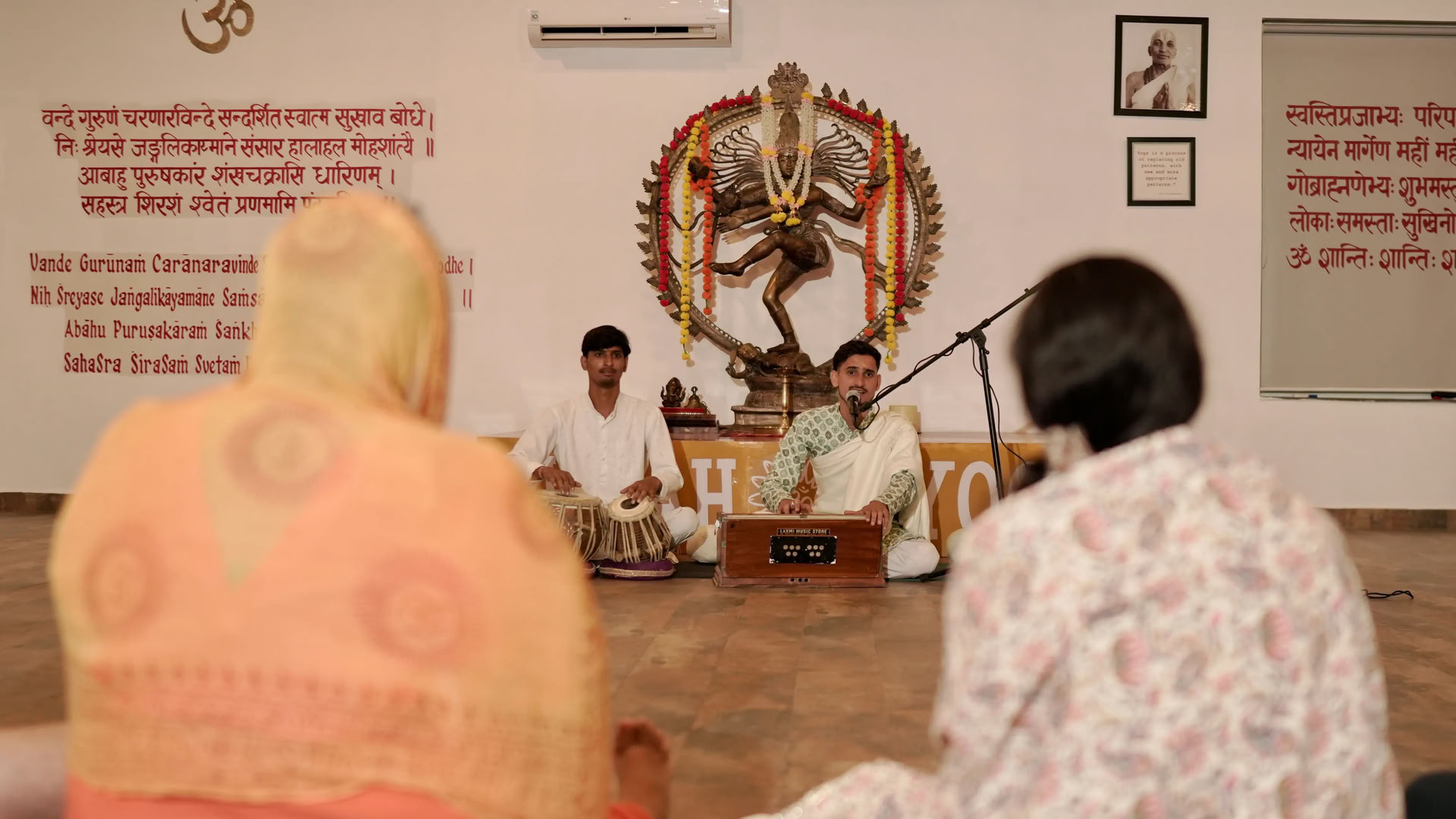 Formation de professeur de yoga de 200 heures – 1er sept. - 23 sept. 2026