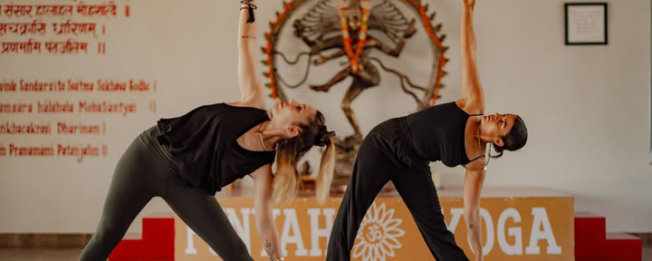 Formation de professeur de yoga de 200 heures – 1er sept. - 23 sept. 2026