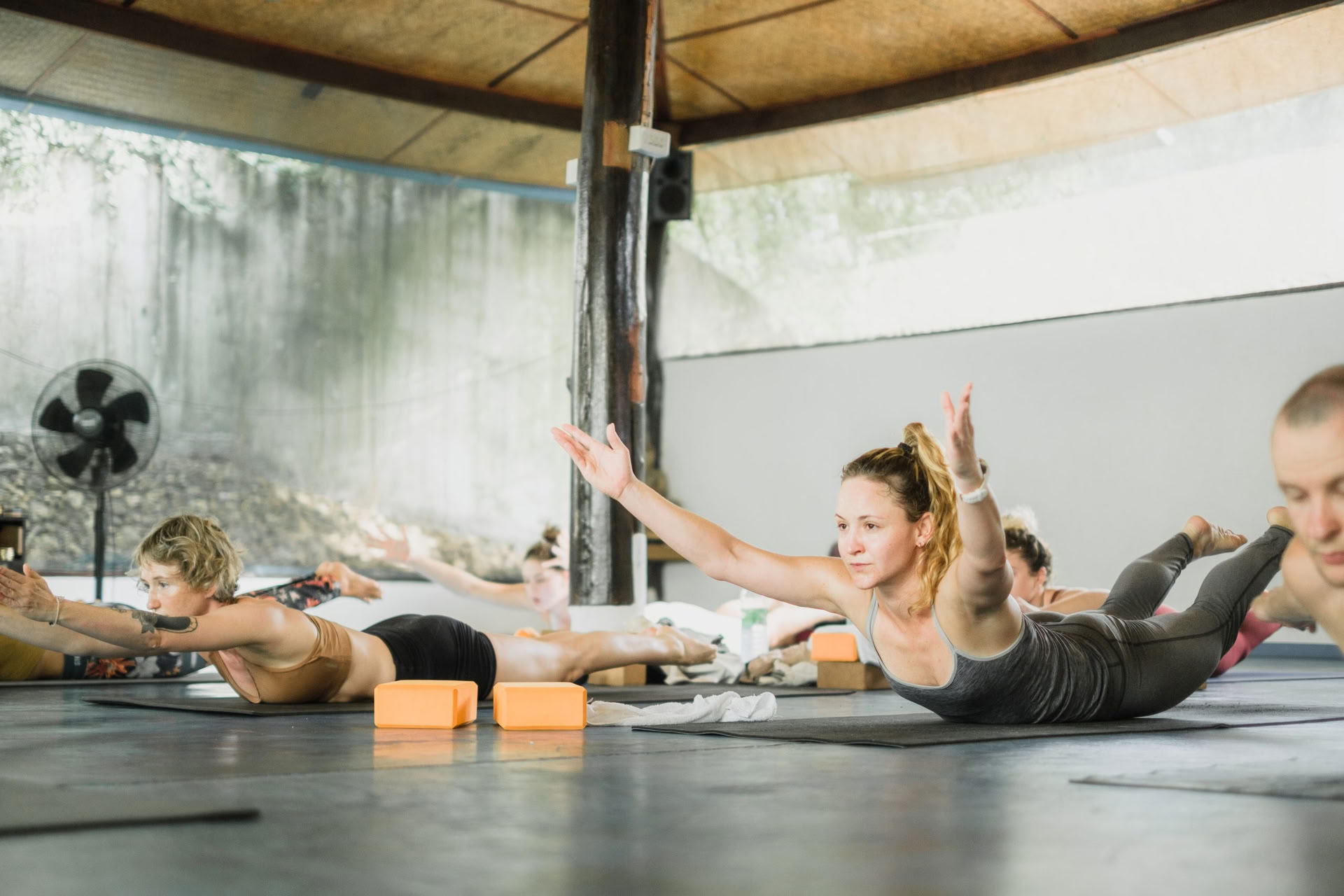 session d'étude d'éveil des chakras avec Tony