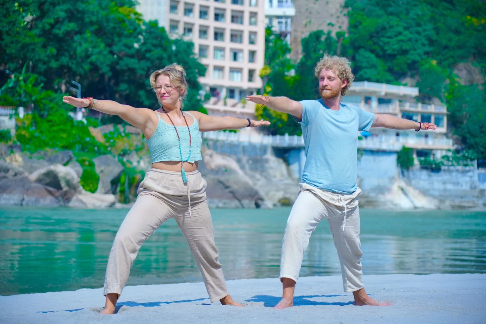 Formation de professeur de yoga prénatal et postnatal à Rishikesh, Inde