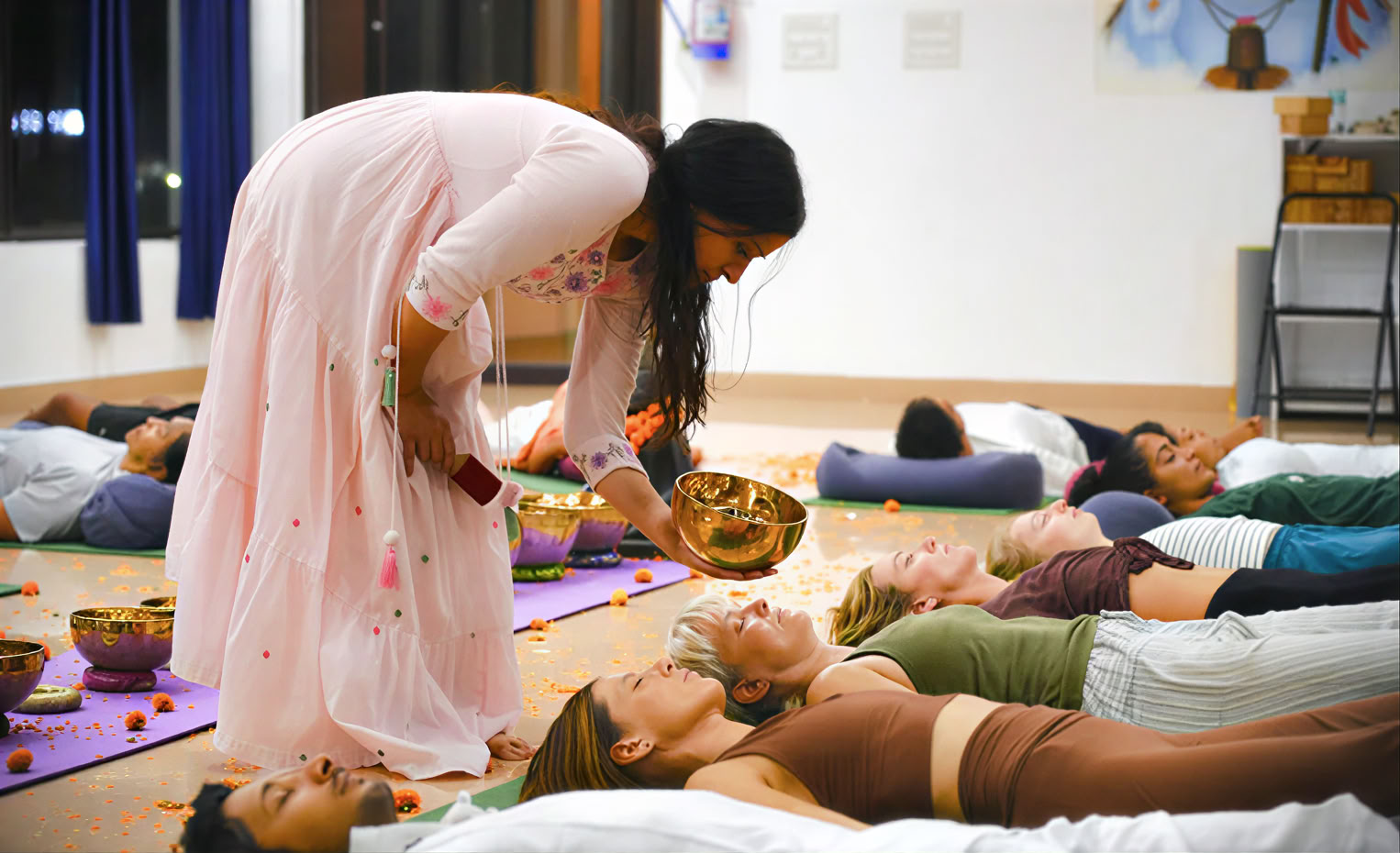 Formation de professeurs de yoga en guérison par le son à Rishikesh