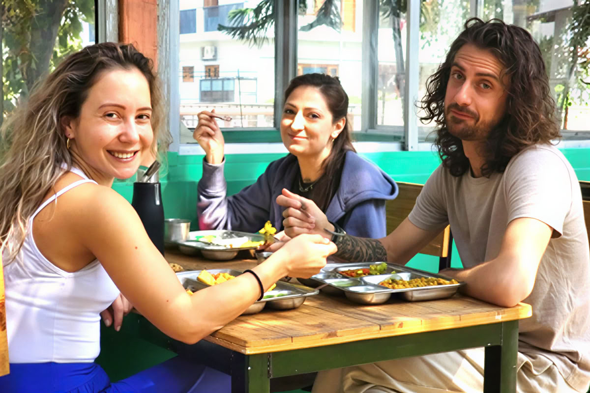 Formation de professeurs de yoga en guérison par le son à Rishikesh