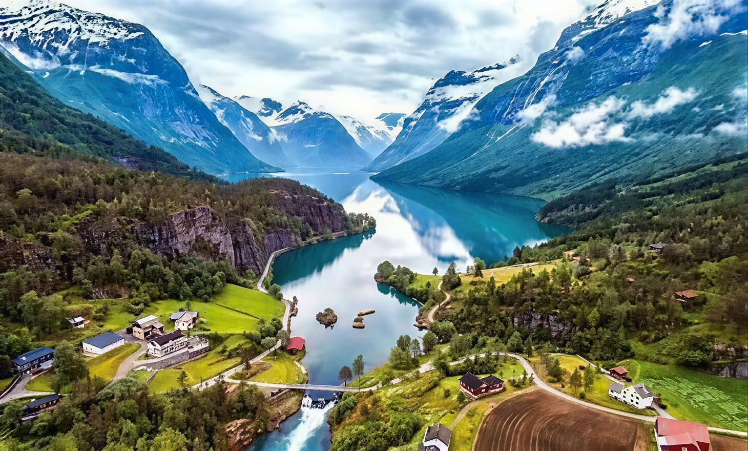 Norway Yoga Retraite-SOLD OUT — The Yoga Shack