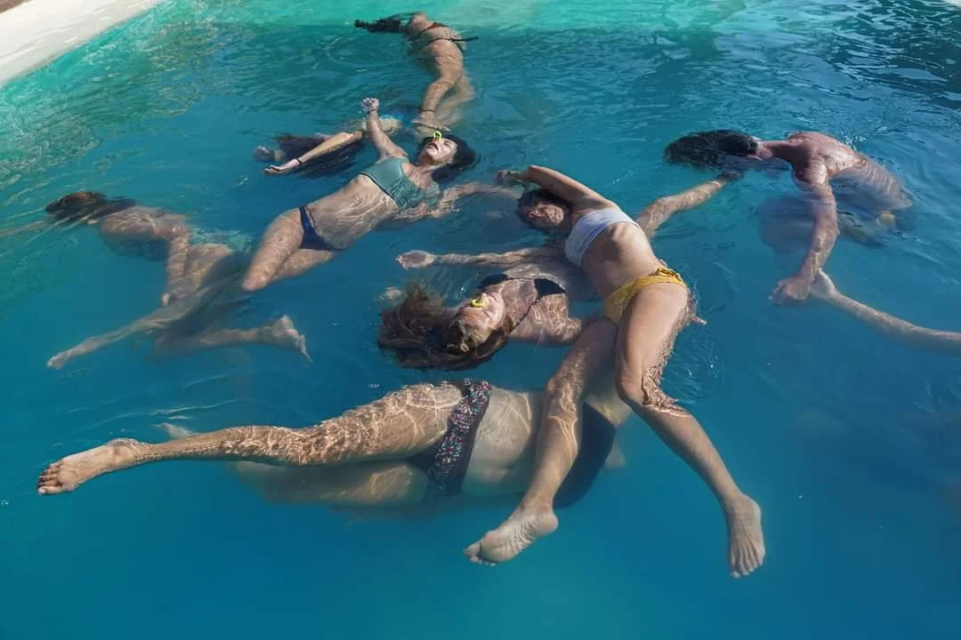 Retraite Embrace of the Water