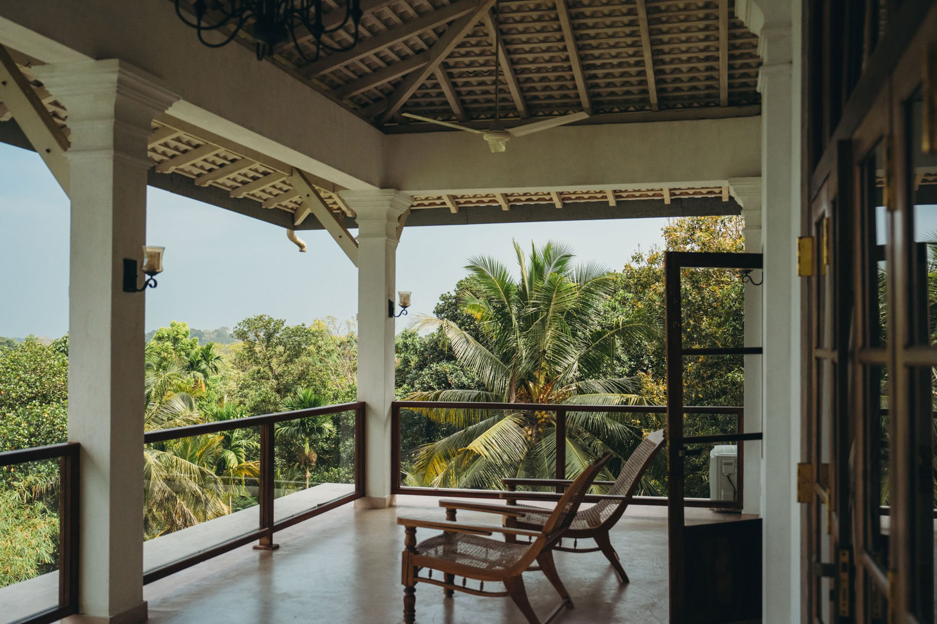 Synergy Vinyasa Yoga Retraite at Lanka Yoga