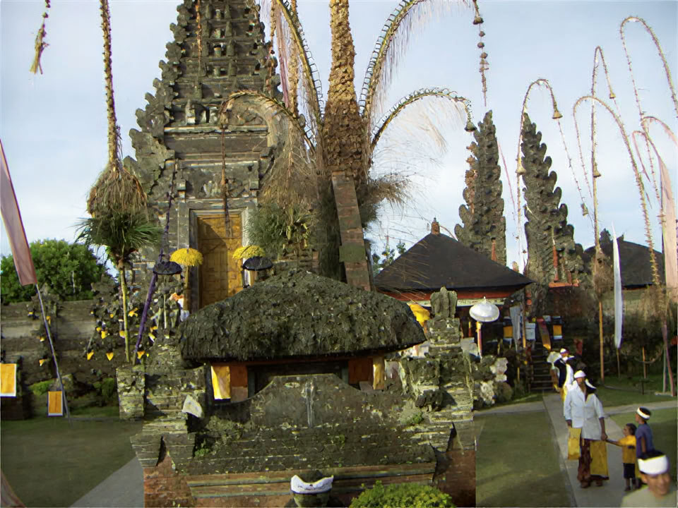 Temple de la montagne sacrée Pasar Agung
