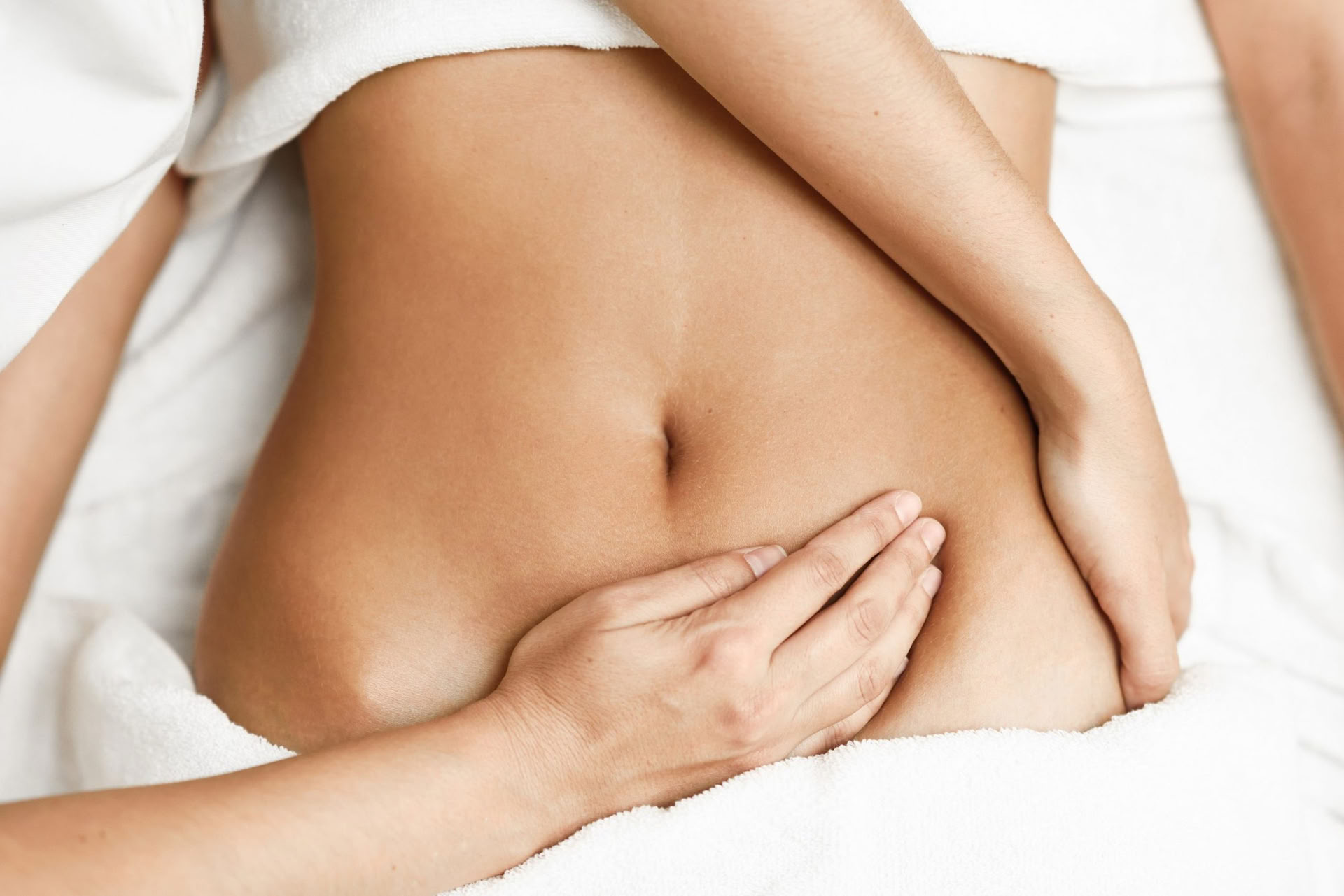 Massage du ventre féminin CNT Empowered