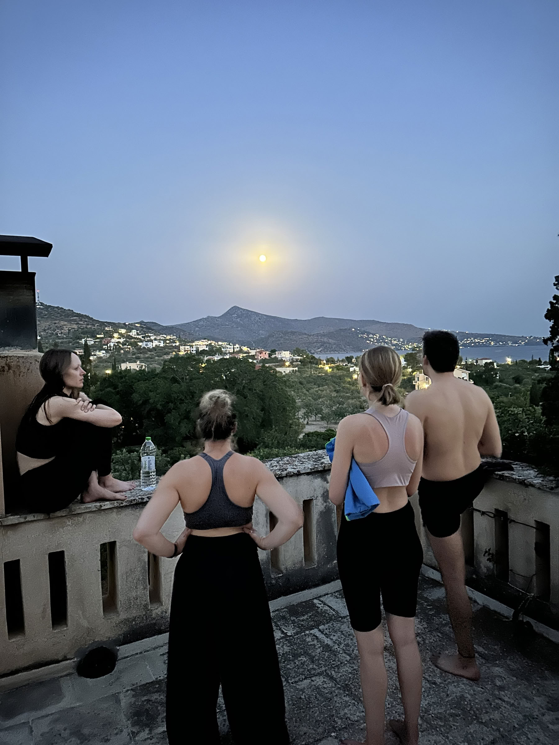 Retraite de yoga et de slow living au milieu de l’été en Grèce