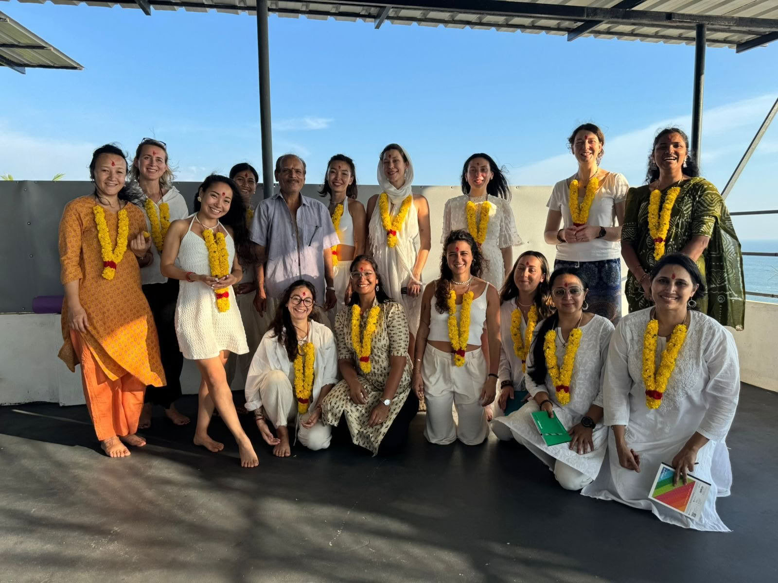 Cours de formation de professeur de yoga prénatal et postnatal de 85 heures à Bengaluru