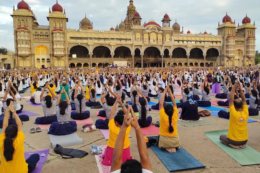 Cours de formation de professeur de yoga de 300 heures à Mysore