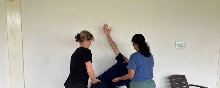 Cours de formation de professeur de yoga de 300 heures à Mysore