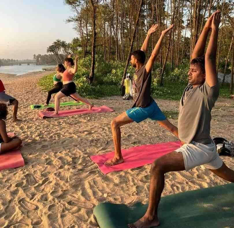 Cours de formation de professeur de yoga de 500 heures au Kerala