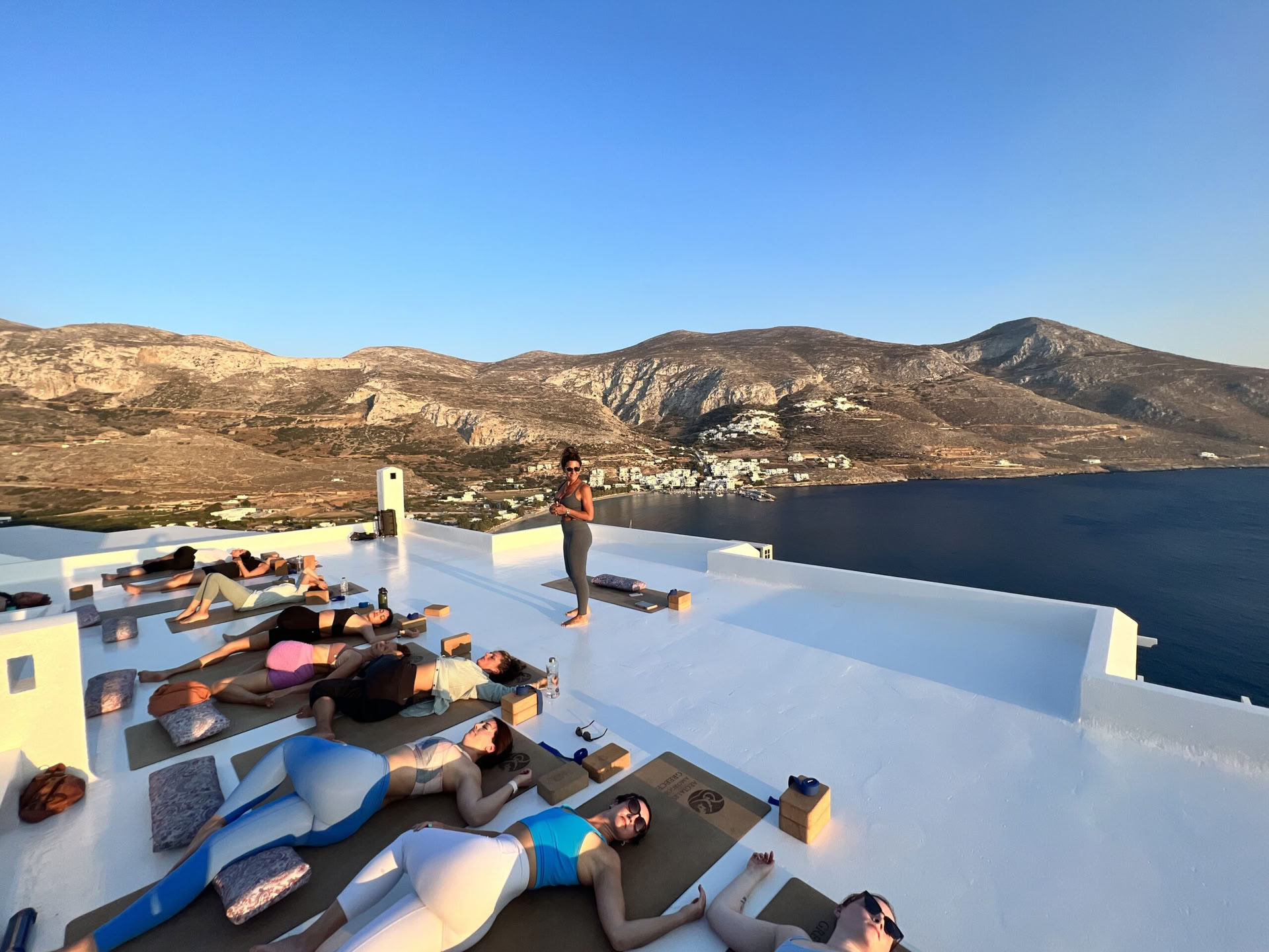 L'Art de Recevoir : Pleine Lune en Verseau à Amorgos