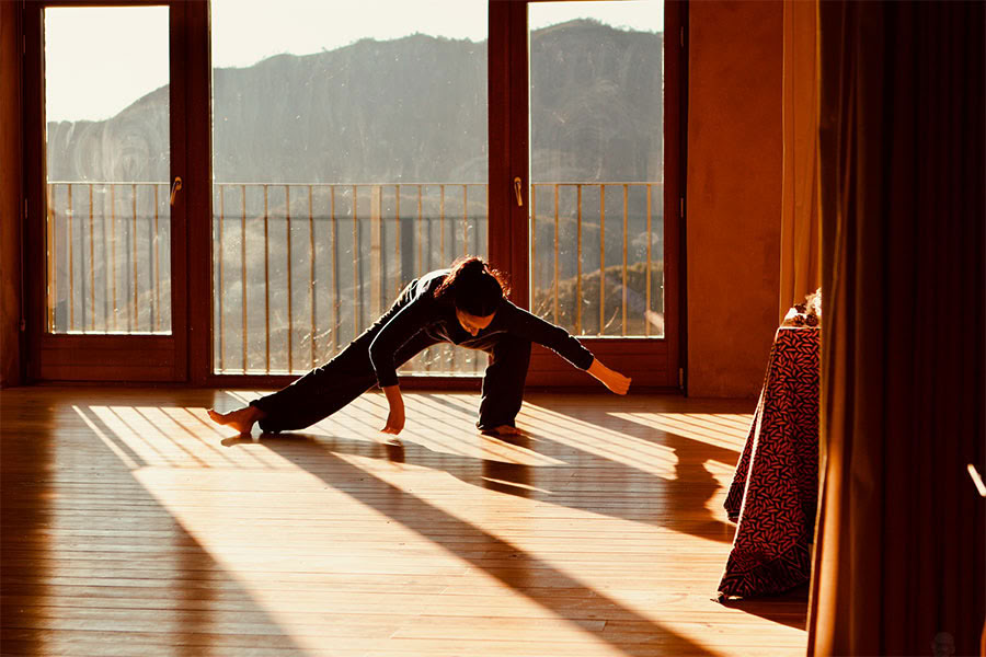 Dancing nature: Mouvement, Yoga, Art & Randonnée retraite