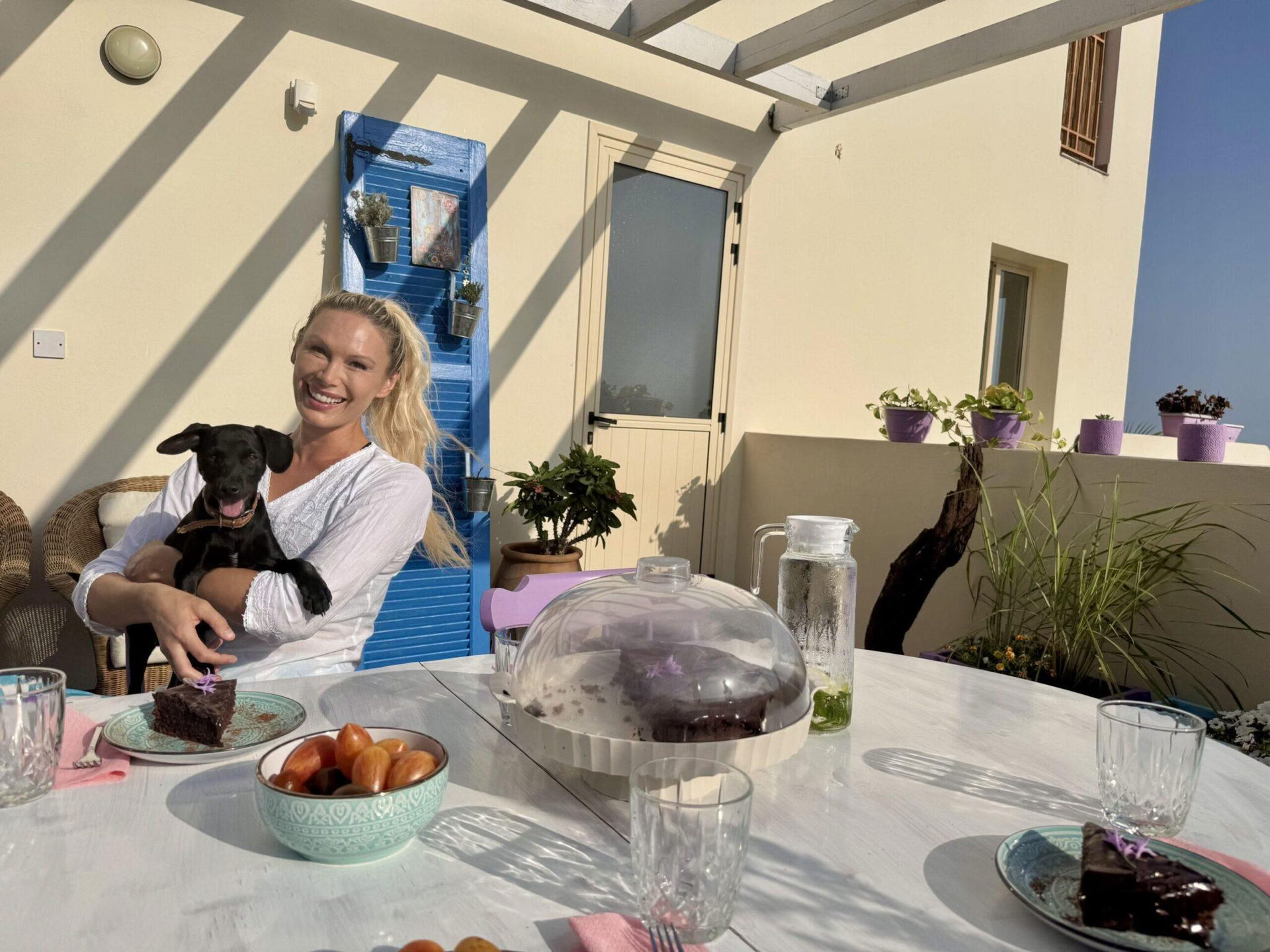 Cours de yoga avec chiots