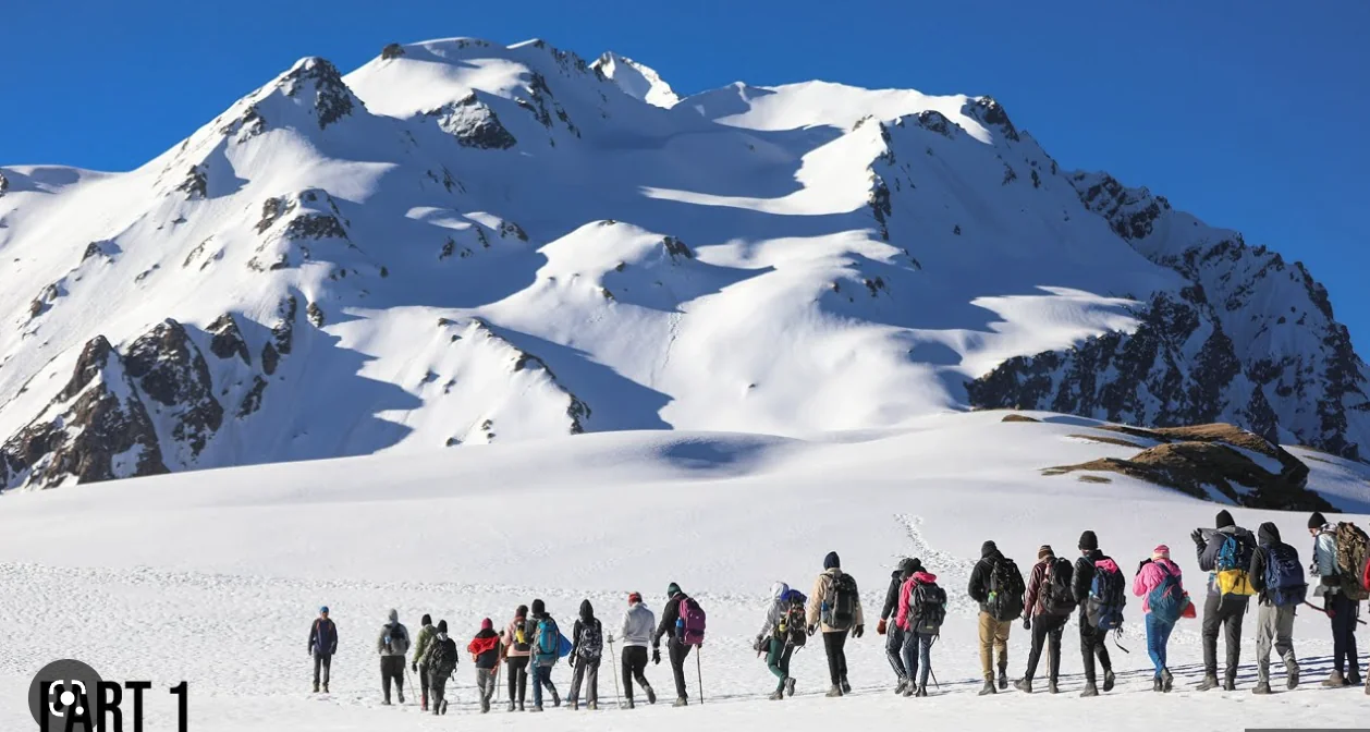 trek de Sar pass