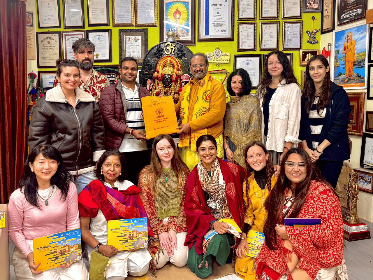 Formation avancée de professeur de Kundalini Yoga de 300 heures à Rishikesh, Inde – avril 2026