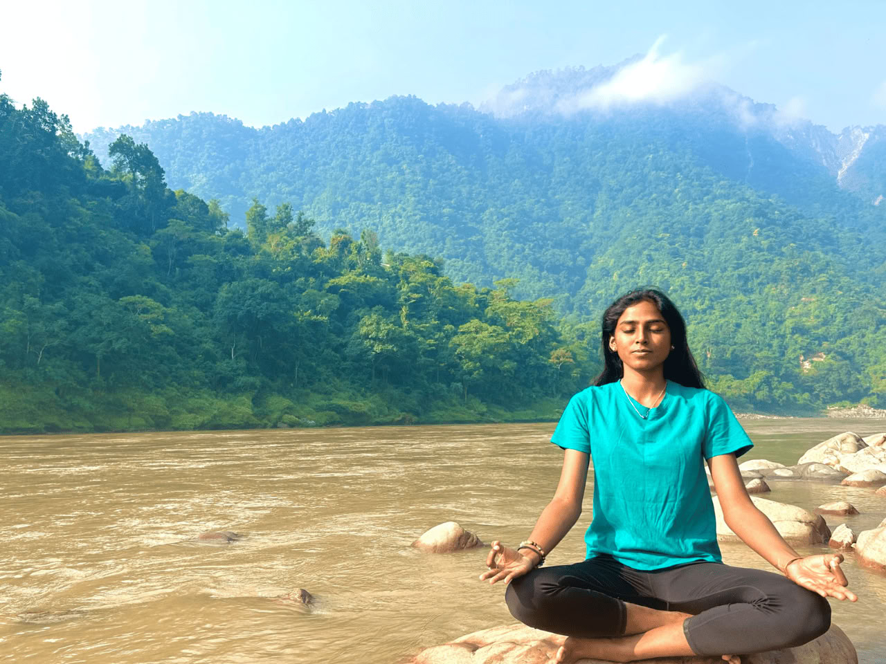 Formation avancée de professeur de Kundalini Yoga de 300 heures à Rishikesh, Inde – avril 2026