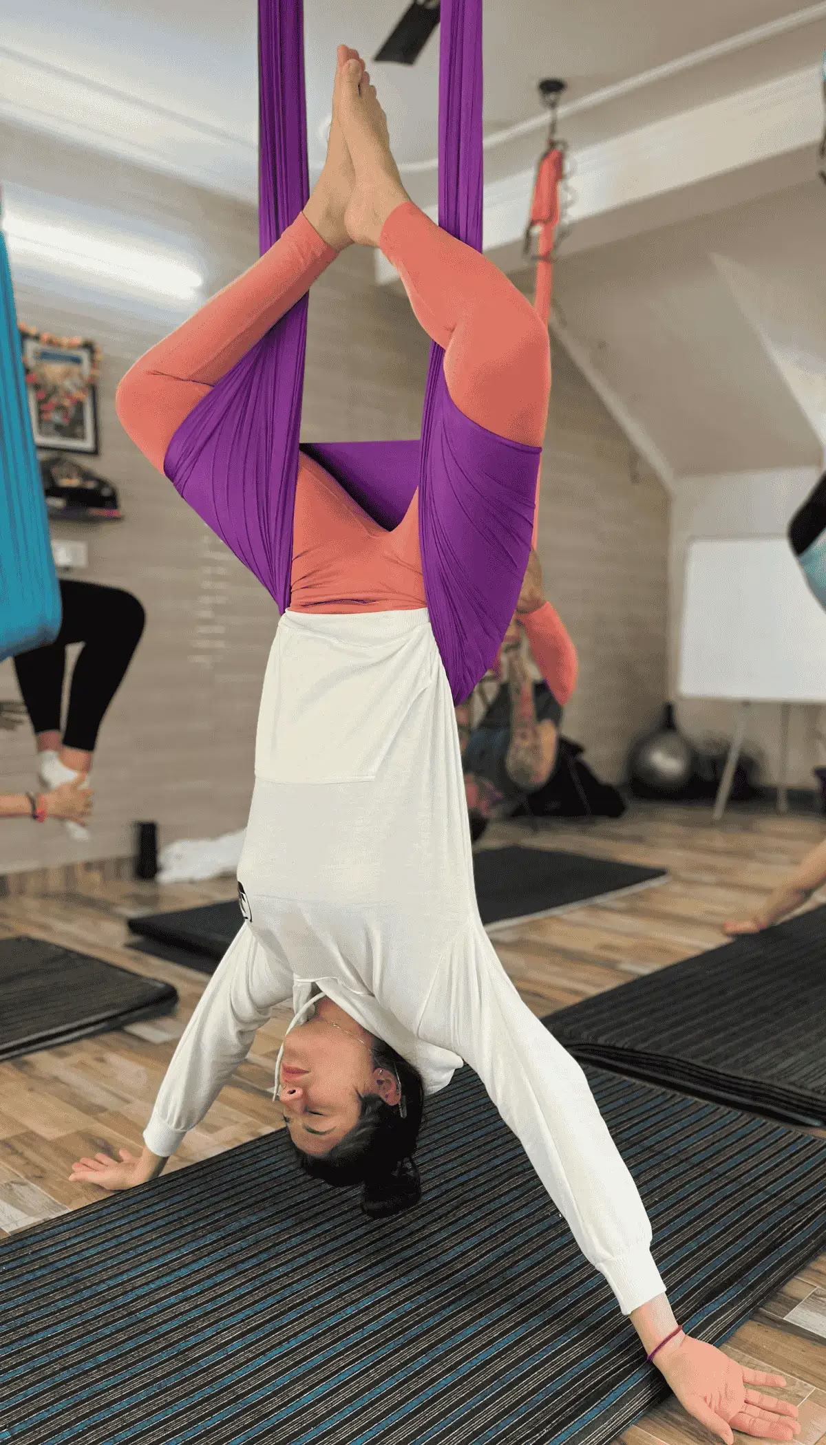 06 jours de formation d'enseignant en yoga aérien