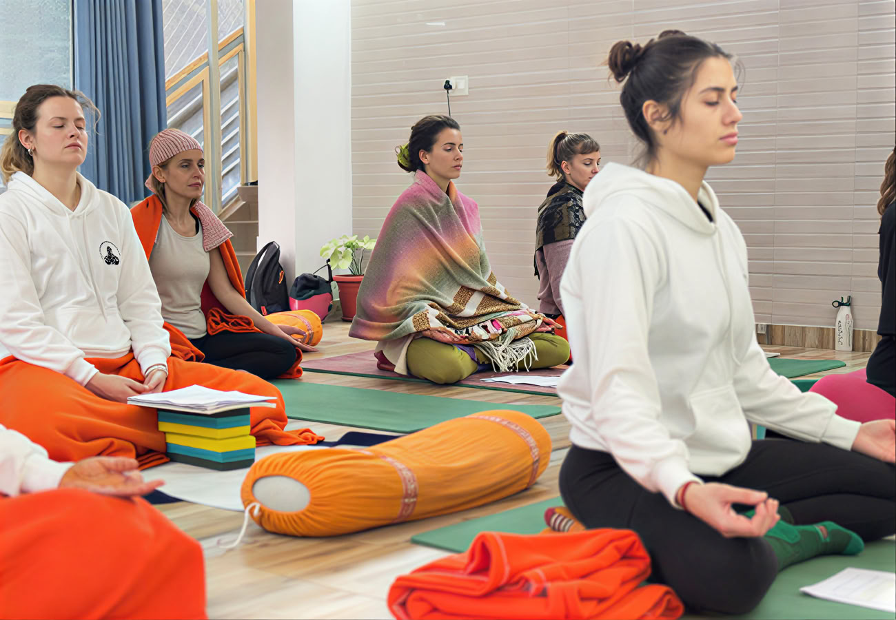 10 jours de formation de professeur de yoga aérien à Rishikesh