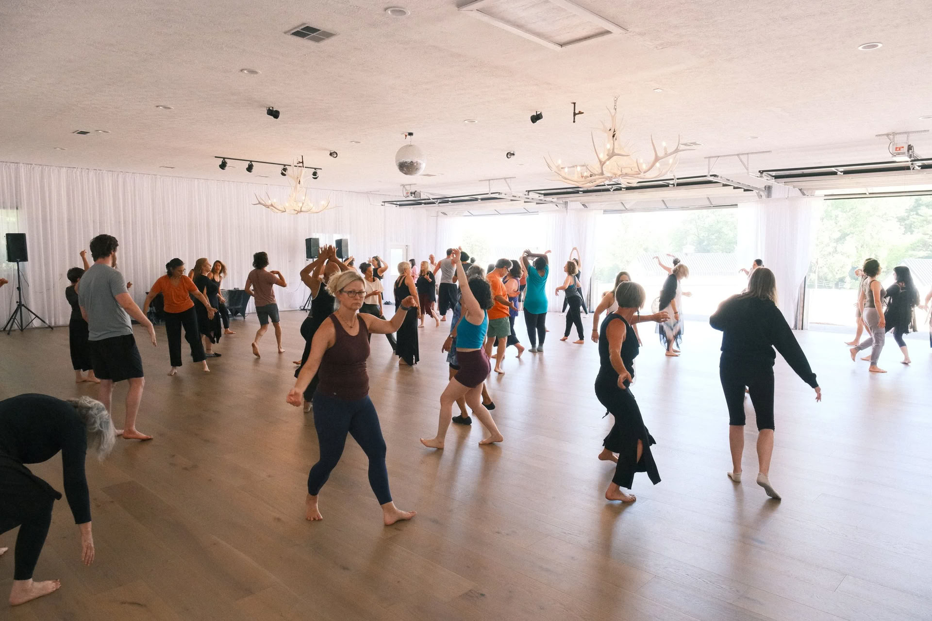 Rhythm of the Seasons avec Kelly Flowers — Le Horse Shoe Farm Boutique Resort près d'Asheville, NC | Restauration & Spa