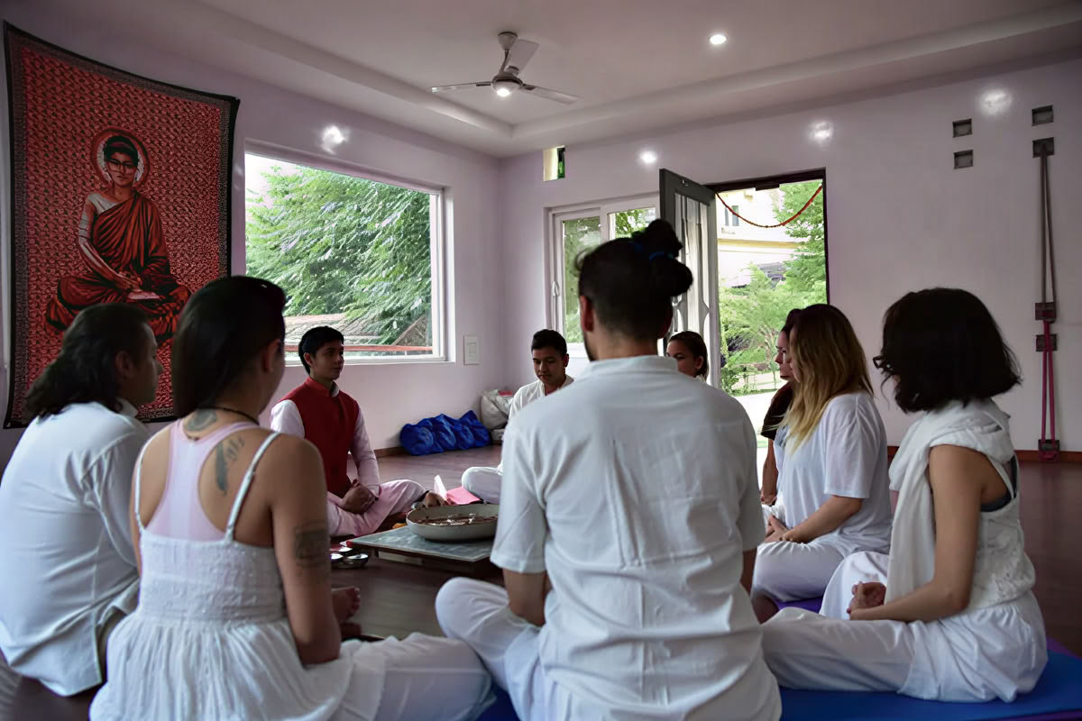 Formation avancée de professeur de yoga de 300 heures à Rishikesh