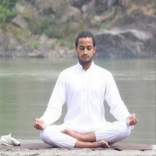 Formation de professeurs de Kundalini Yoga à Rishikesh