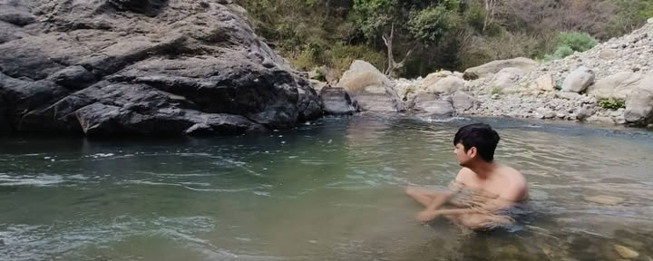 Retraite au bord de la rivière