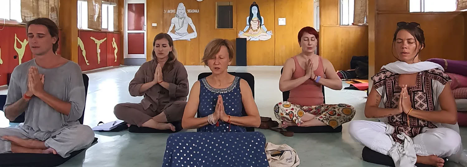 Formation de professeur de Pranayama de 100 heures à Rishikesh