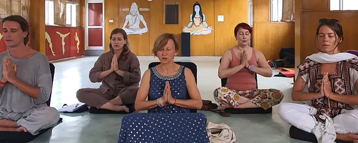 3 et 5 jours retraite de yoga et de méditation à Rishikesh