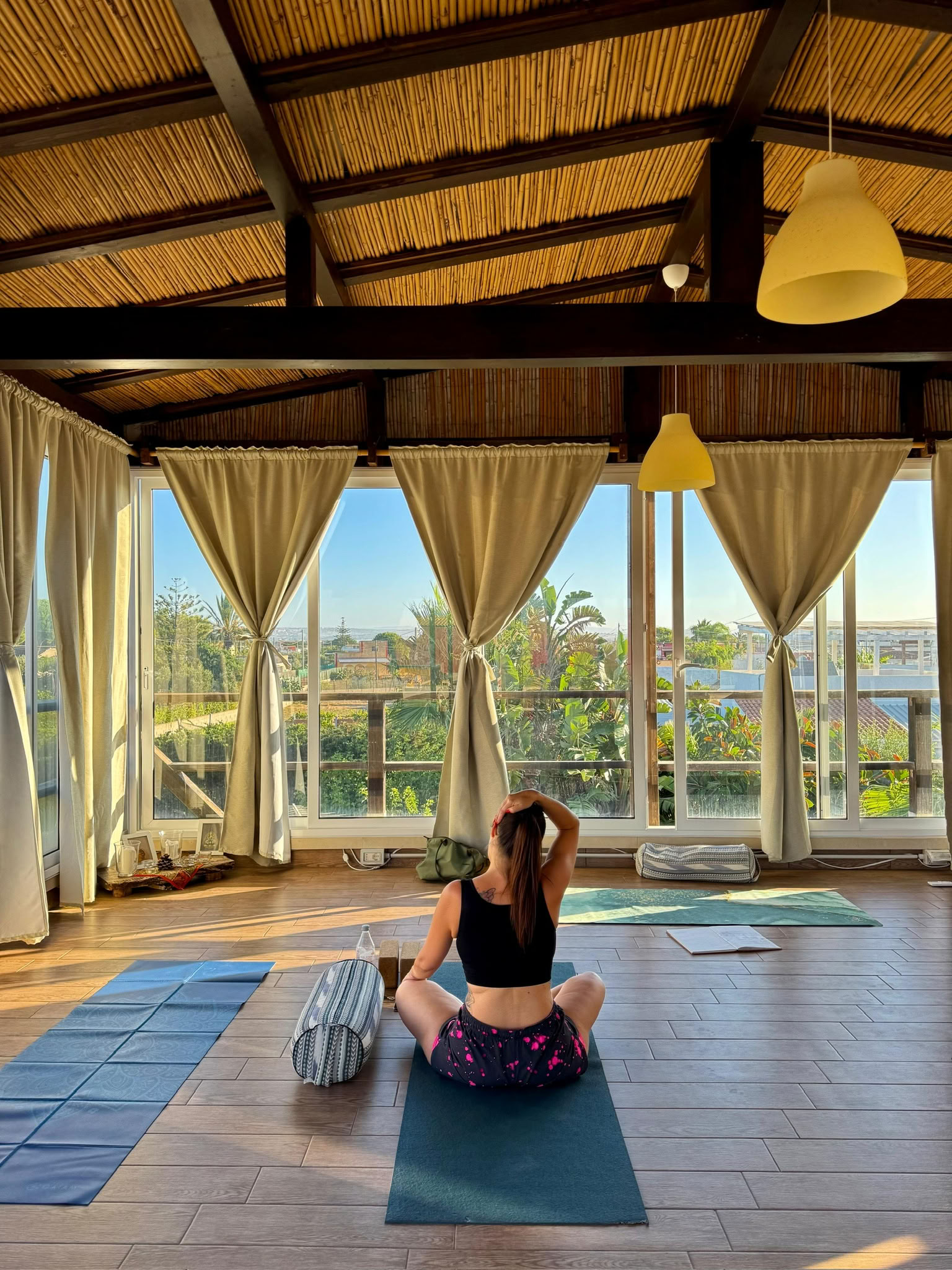Floripa Summer Play : Yoga, Acro & Inversions
