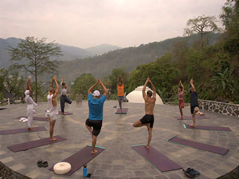 Atelier de yoga bhakti de 100 heures - 11 jours / 10 nuits