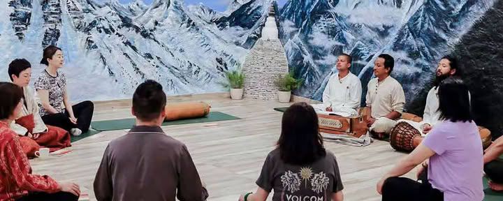 Atelier de yoga bhakti de 100 h