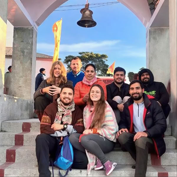 Formation de professeur de yoga de 300 heures à Rishikesh