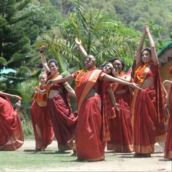 Formation de professeur de yoga de 300 heures à Rishikesh