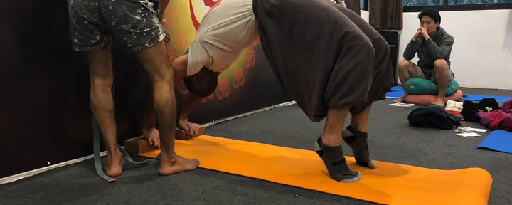 Formation de professeur de yoga de 300 heures à Rishikesh