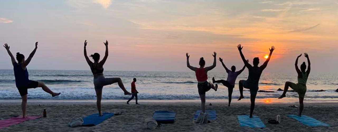 Formation de professeur de yoga de 300 heures avec guérison par le son