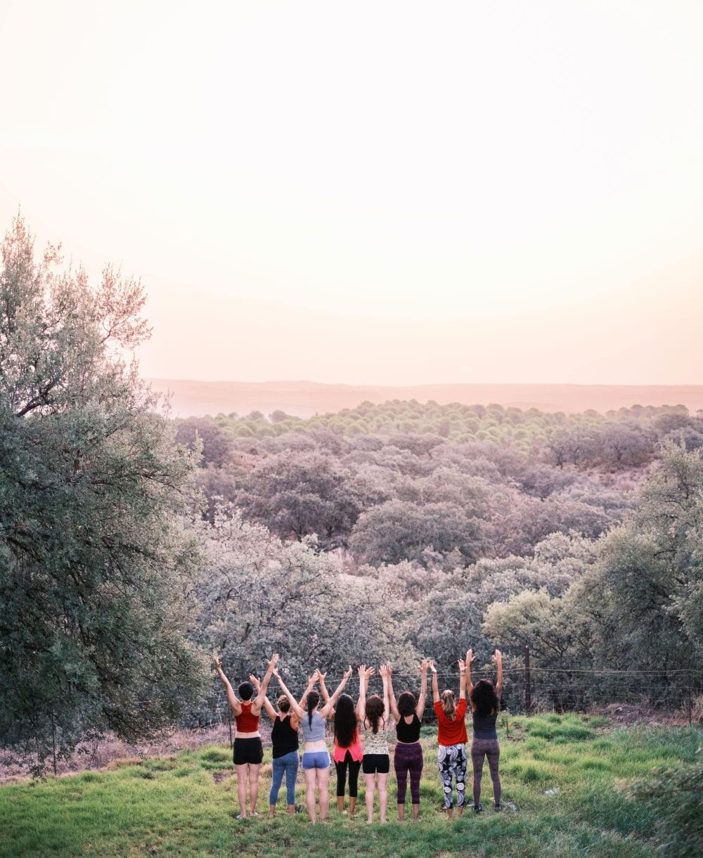 Journée de yoga dans la nature