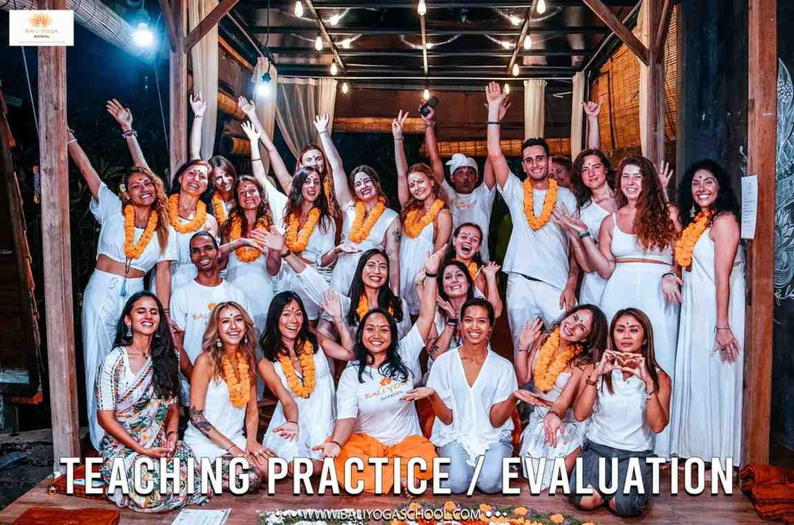 Formation de professeur de Yin Yoga de 500 heures à Bali Uluwatu