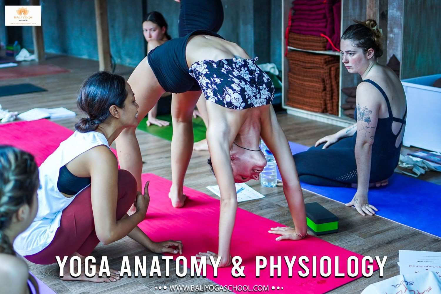 Formation de professeur de yoga de 300 heures à Varkala, Kerala, Inde