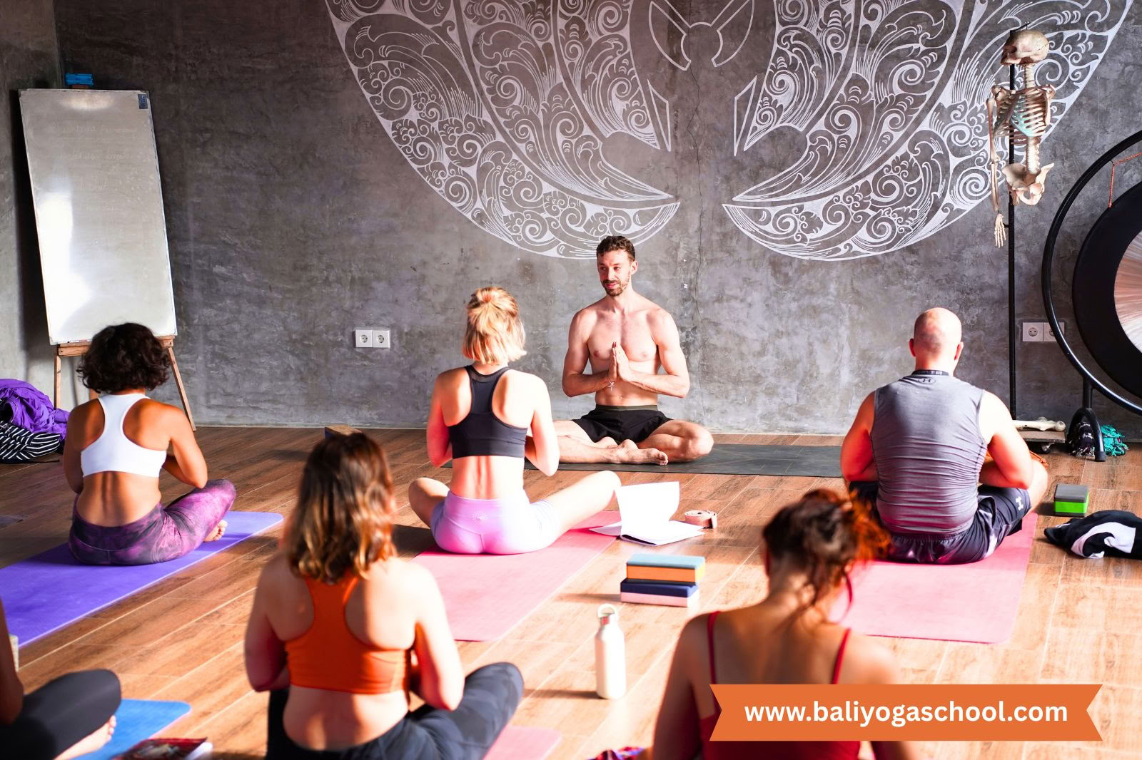 Formation de professeurs de yoga de 300 heures en Thaïlande