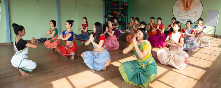 Formation de professeur de yoga de 100 heures à Rishikesh