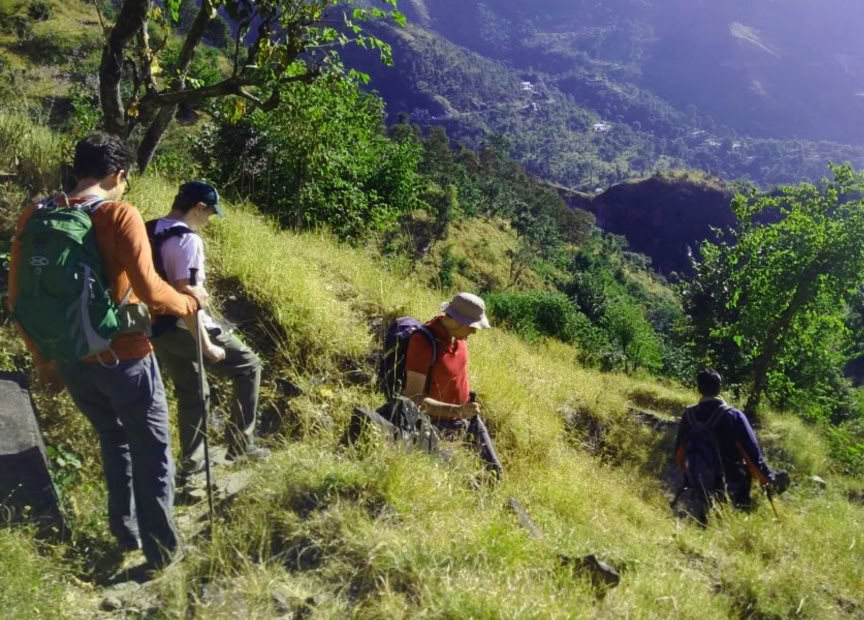 Retraite de yoga et de randonnée de 9 jours dans l’Himalaya