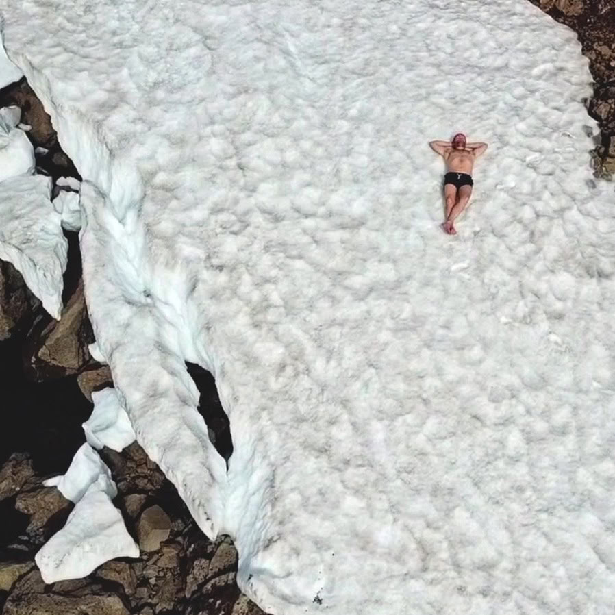 Randonnée sur glacier en thérapie par le froid. WHM