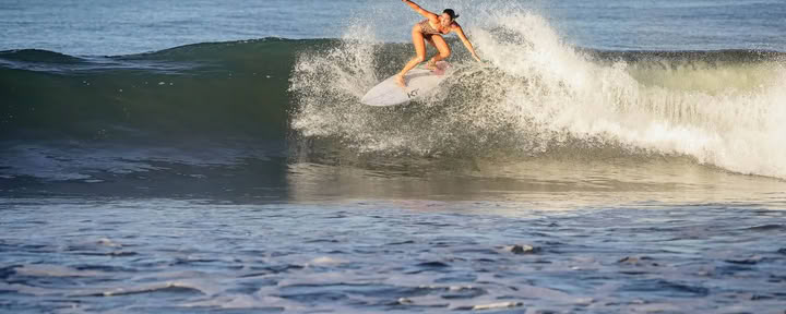 Retraite de surf intermédiaire Ocean a Day | Amaru Nicaragua
