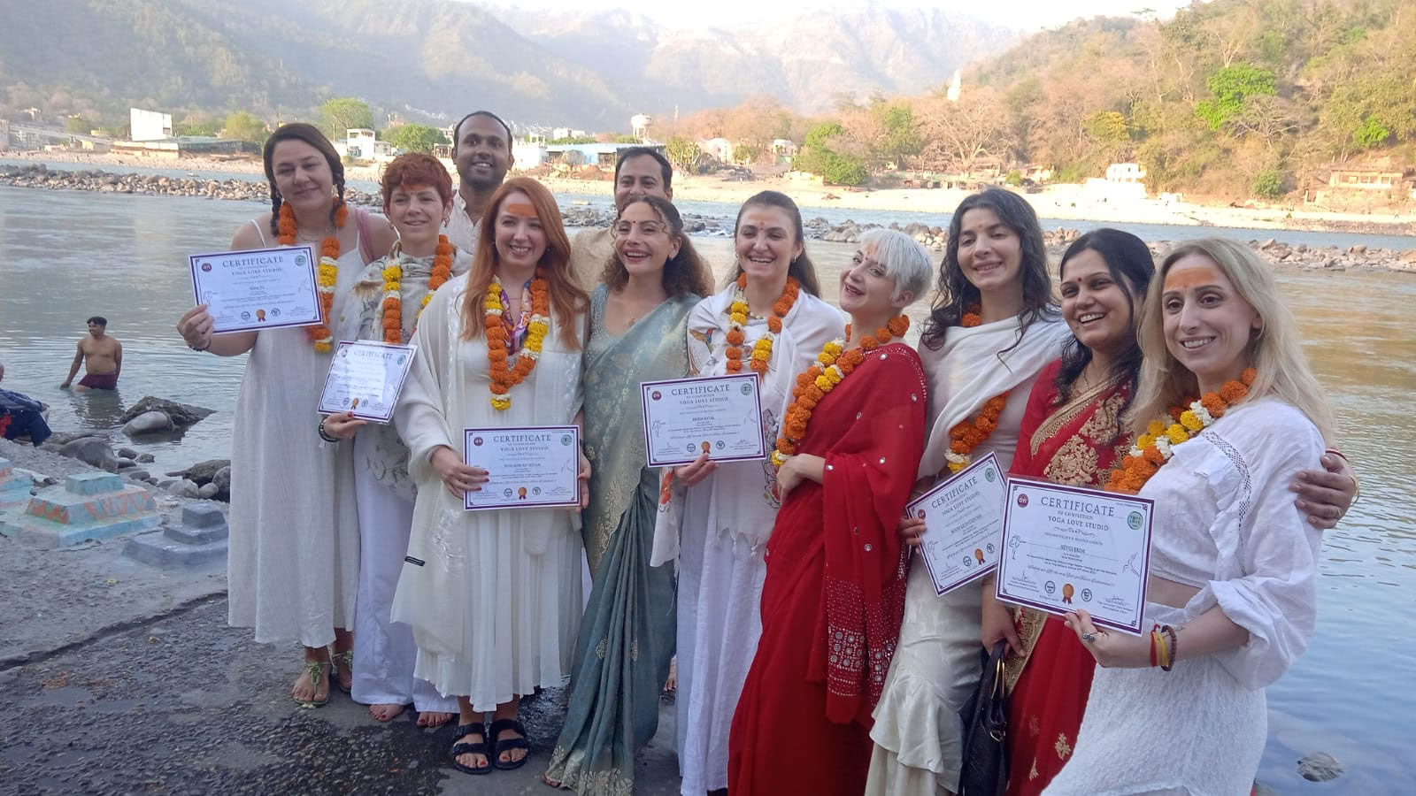 29 jours de formation avancée de professeur de yoga RYT 300 heures