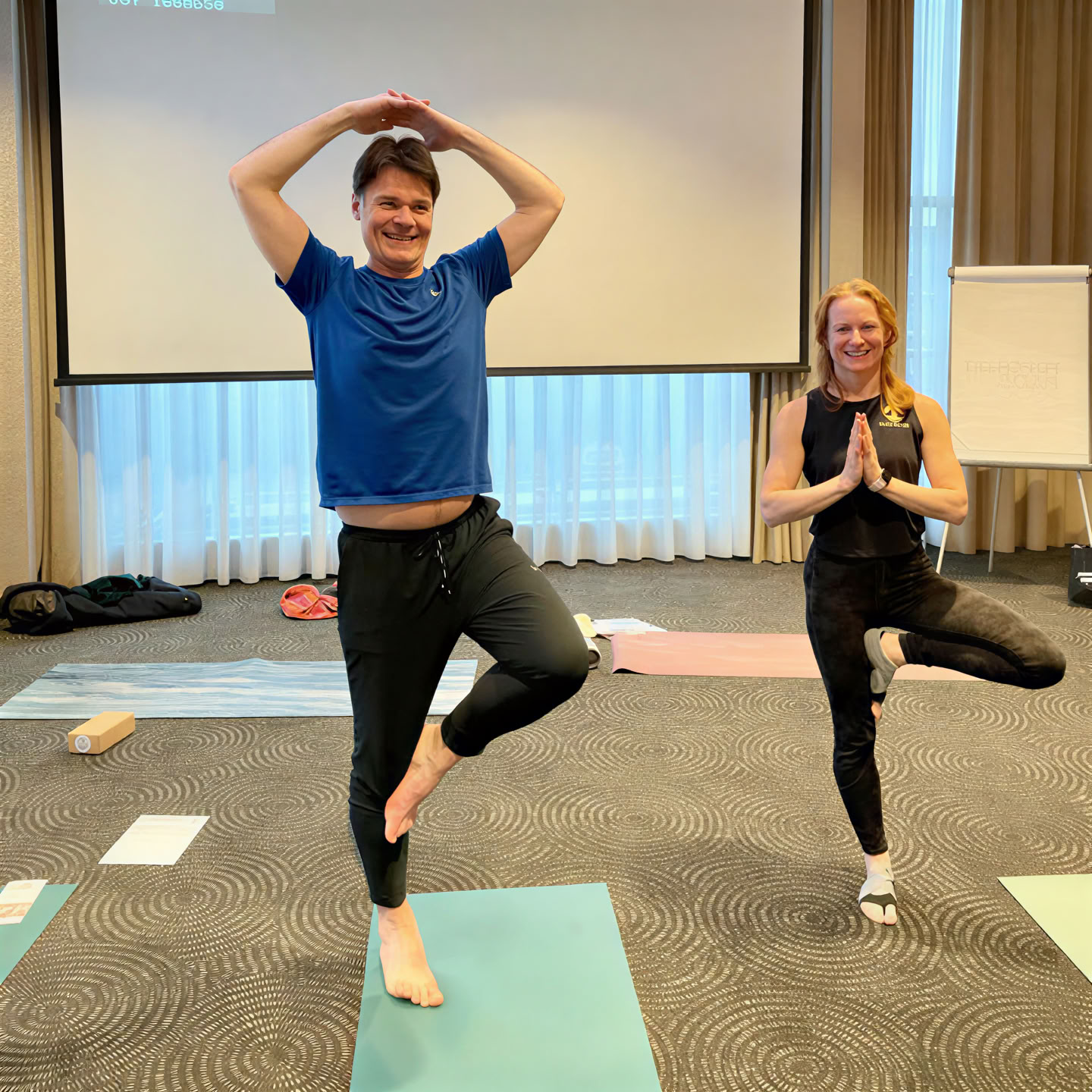 Cours collectif de thérapie par le yoga