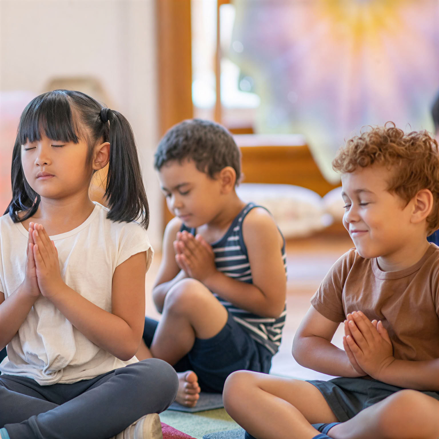 Jeunes Corbeaux - Yoga pour enfants et thérapie par le jeu