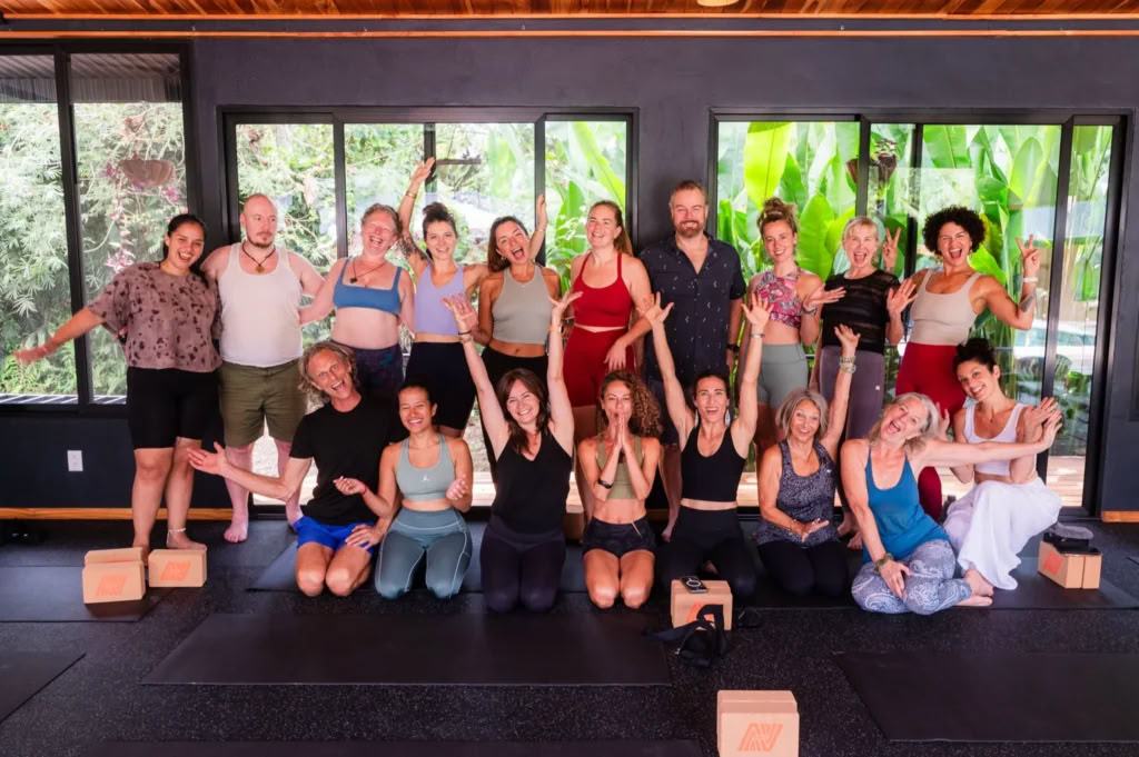 Réinitialisation de breathwork holosomatique et de yoga au Costa Rica en octobre