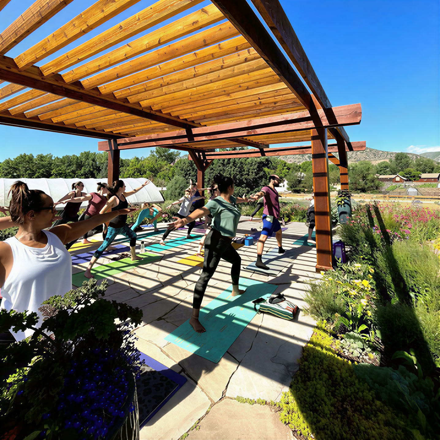 Yoga au coucher du soleil sur un toit-terrasse | Denver